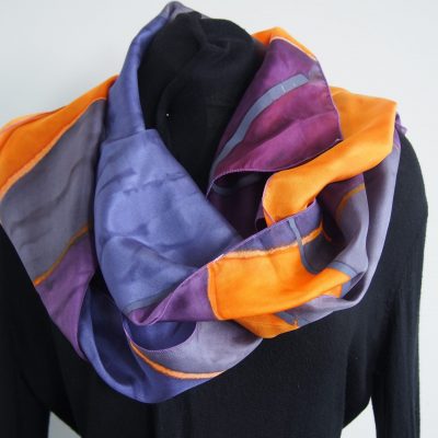 paars, zijde sjaal